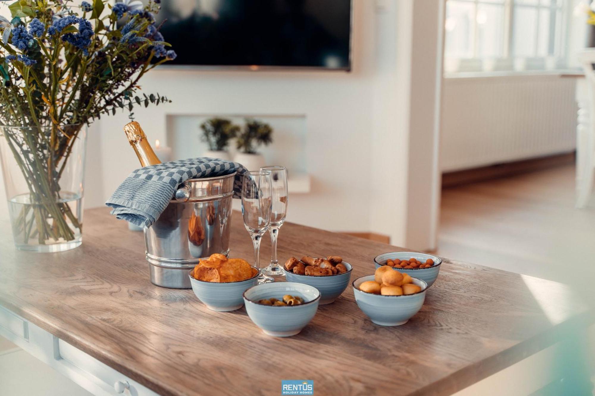 Villa Promenade - Luxuriously Apartment For 8 People Nieuwpoort Buitenkant foto